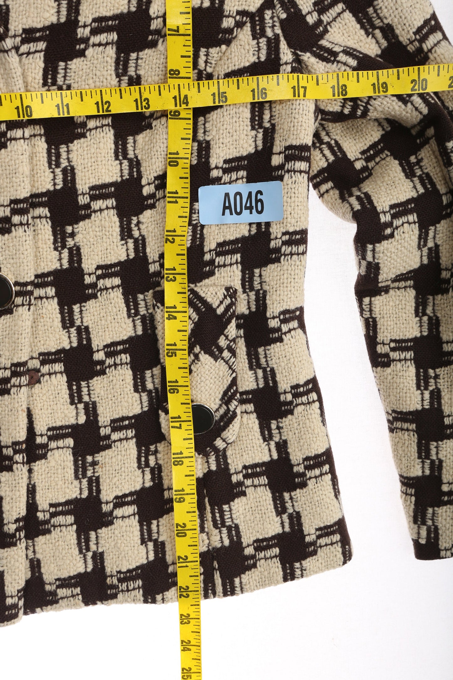 Vintage Women's Casual Plaid Jacket by Miller and Paine / Era 1940's - 1950's