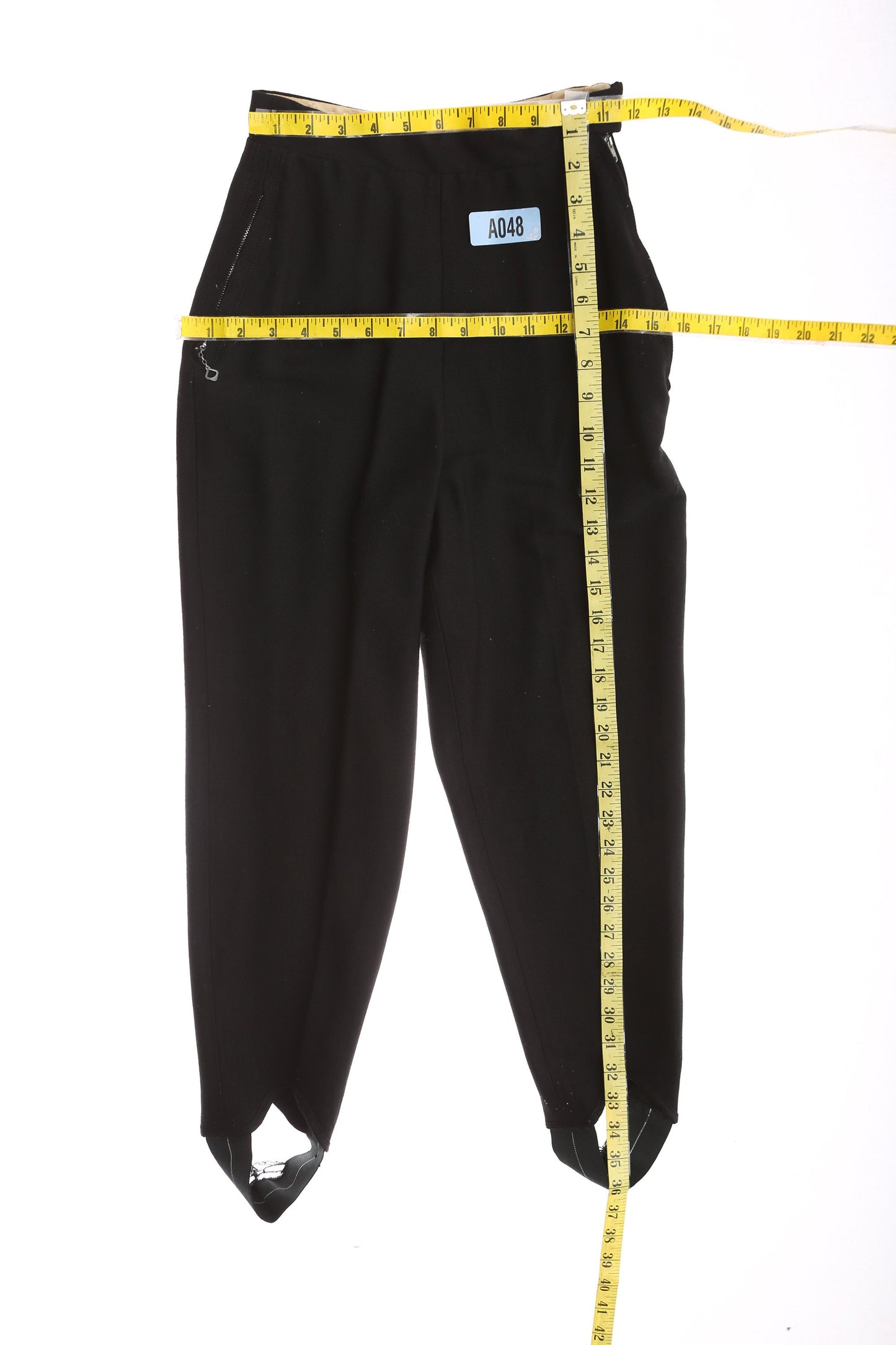 Vintage Women's Black Casual Pants / High Waist / Side Zipper Closure / Era 1940's - 1950's