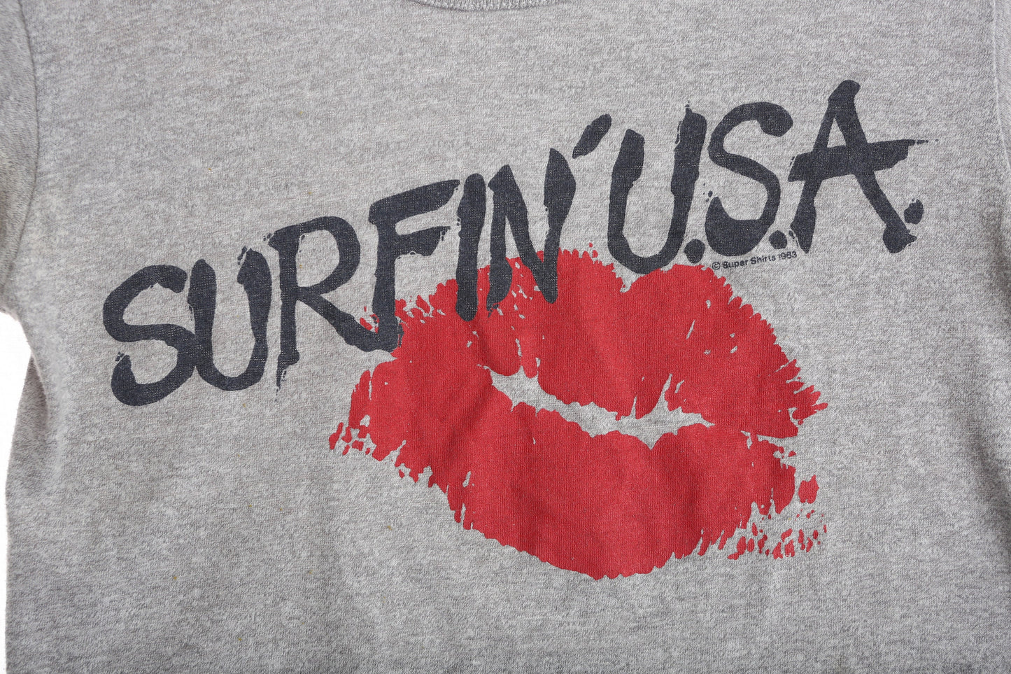 Vintage Gray Cropped T-shirt / Surfing USA