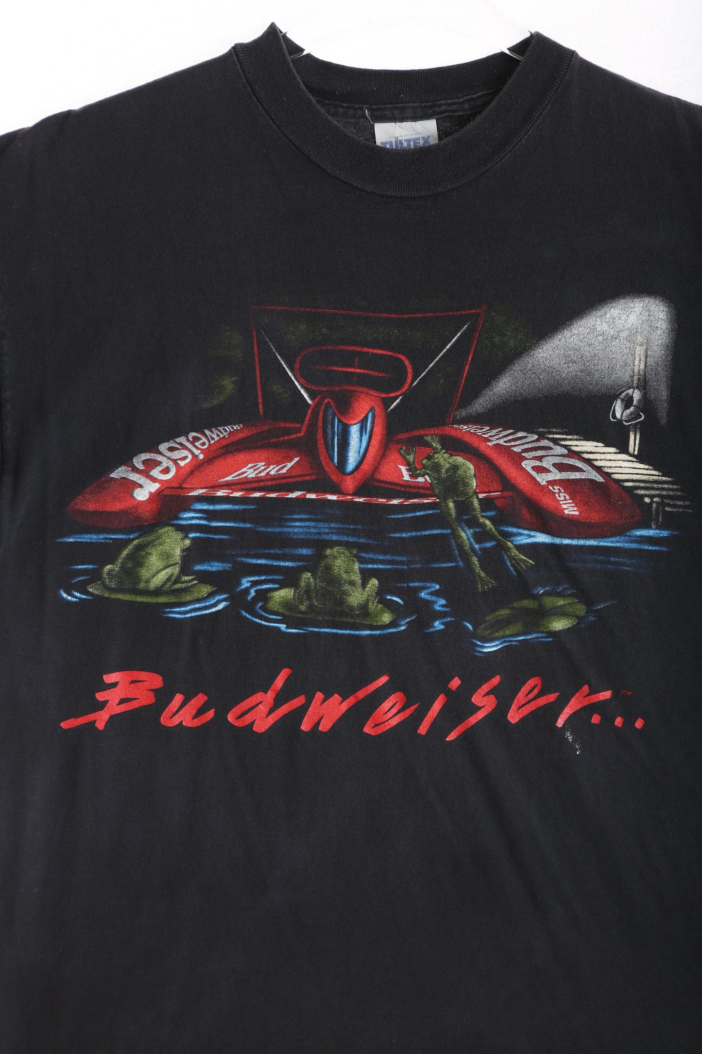 Vintage Beer Graphic T-shirt / Water Racing / Era 90s - Y2K