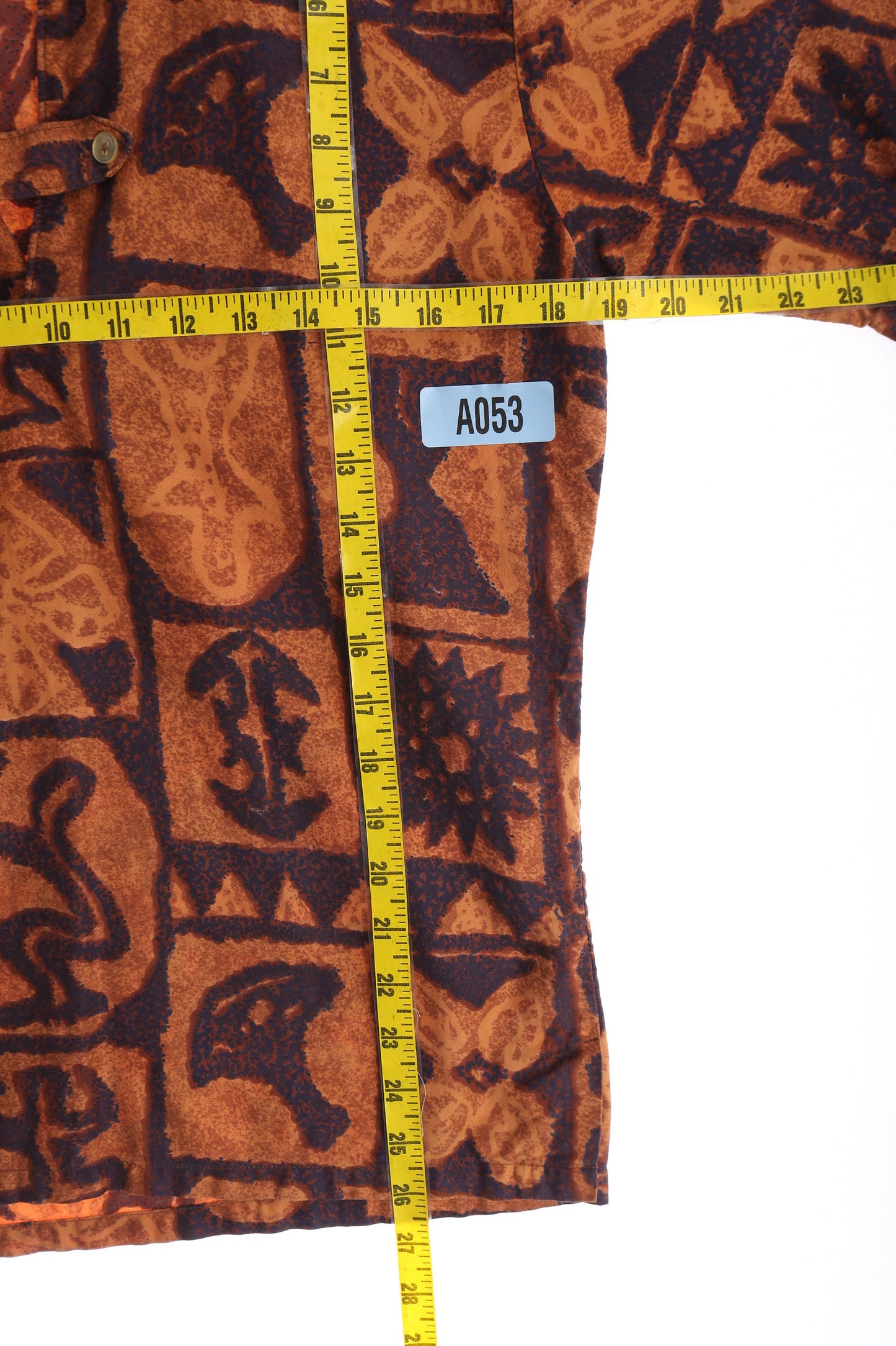 Vintage Hawaiian Shirt / Styled in Hawaii by Barefoot Hawaiian / Era 60s - 70s