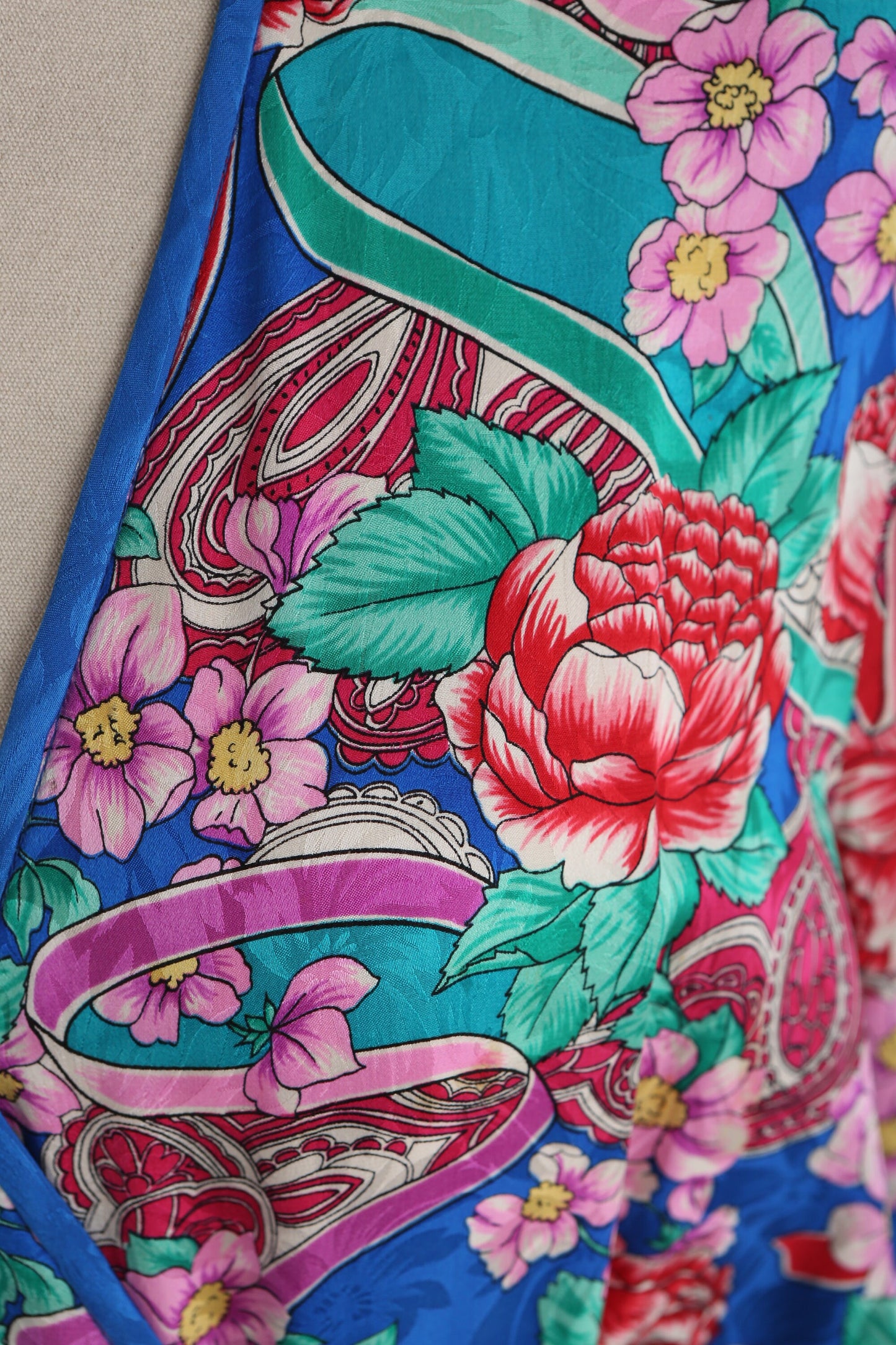 Vintage Women Floral Print Silk Dress by Diane Fus / Era 80s - 90s