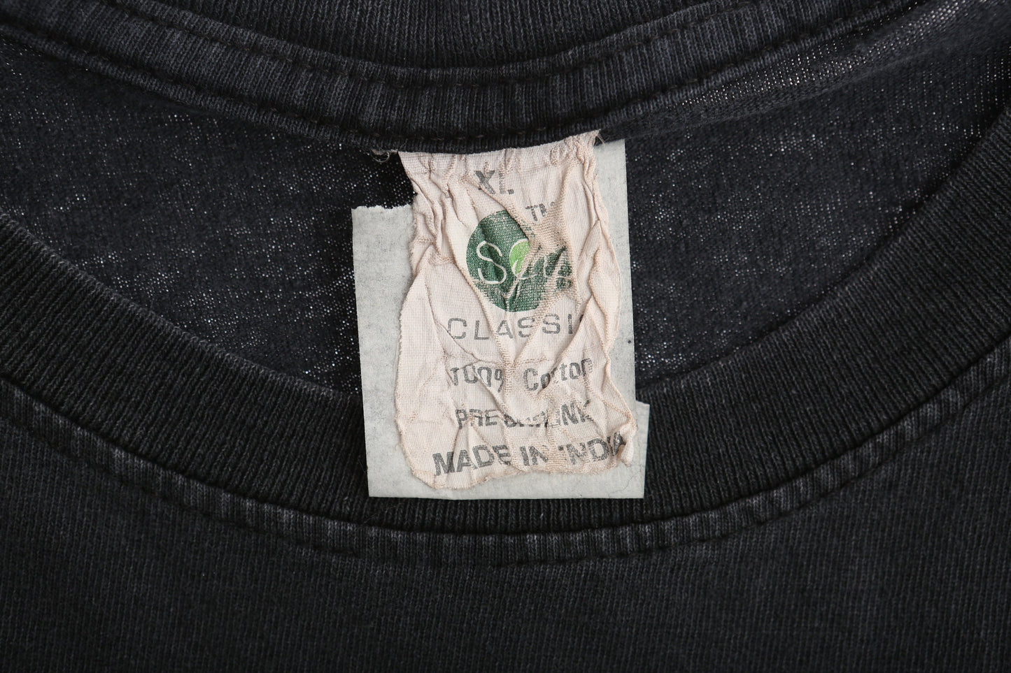 Vintage Red Hot Chilli Pepper Rock Graphic T-shirt