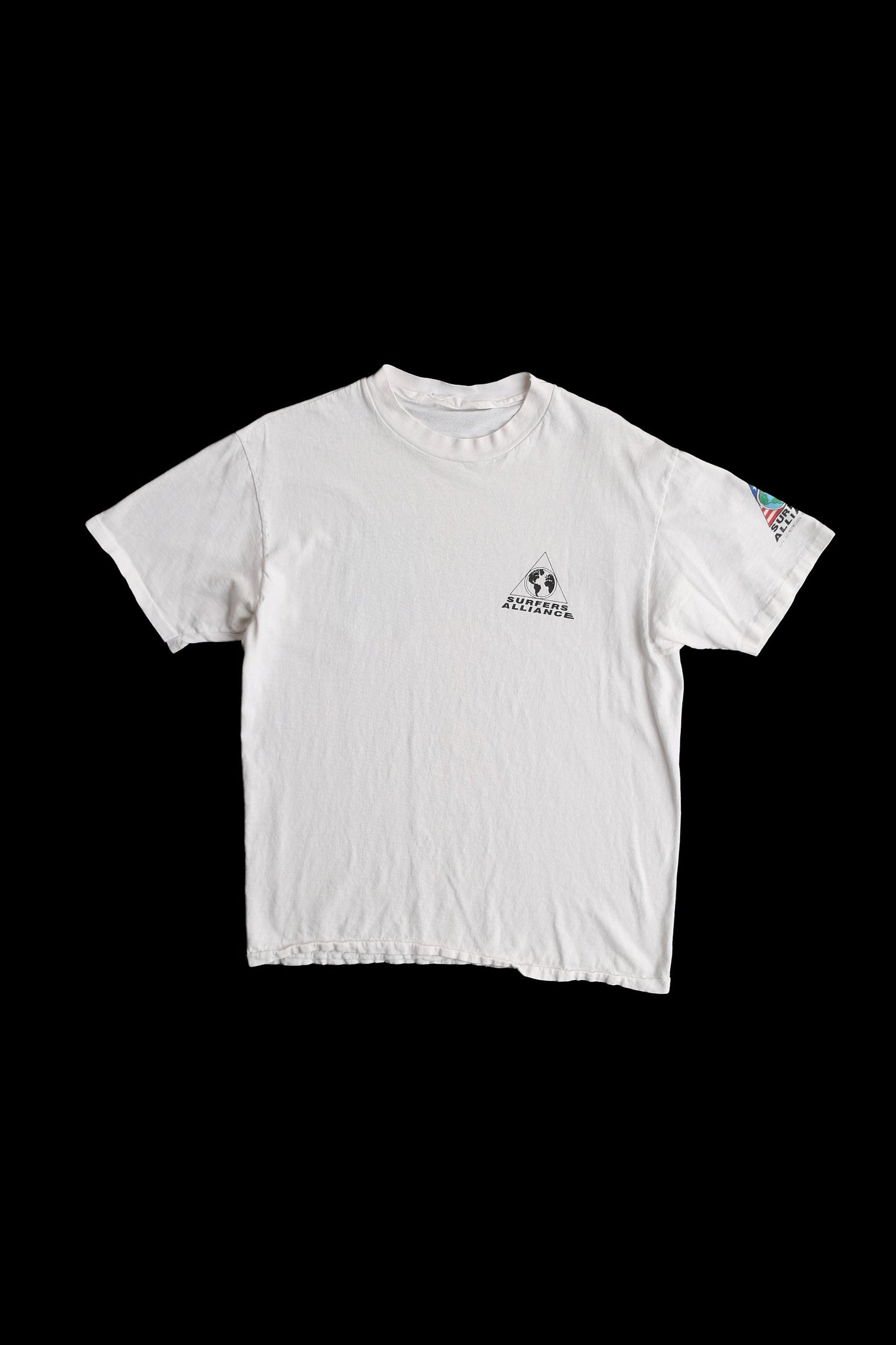 Vintage Surfing Graphic T-shirt / Surfers Alliance Print