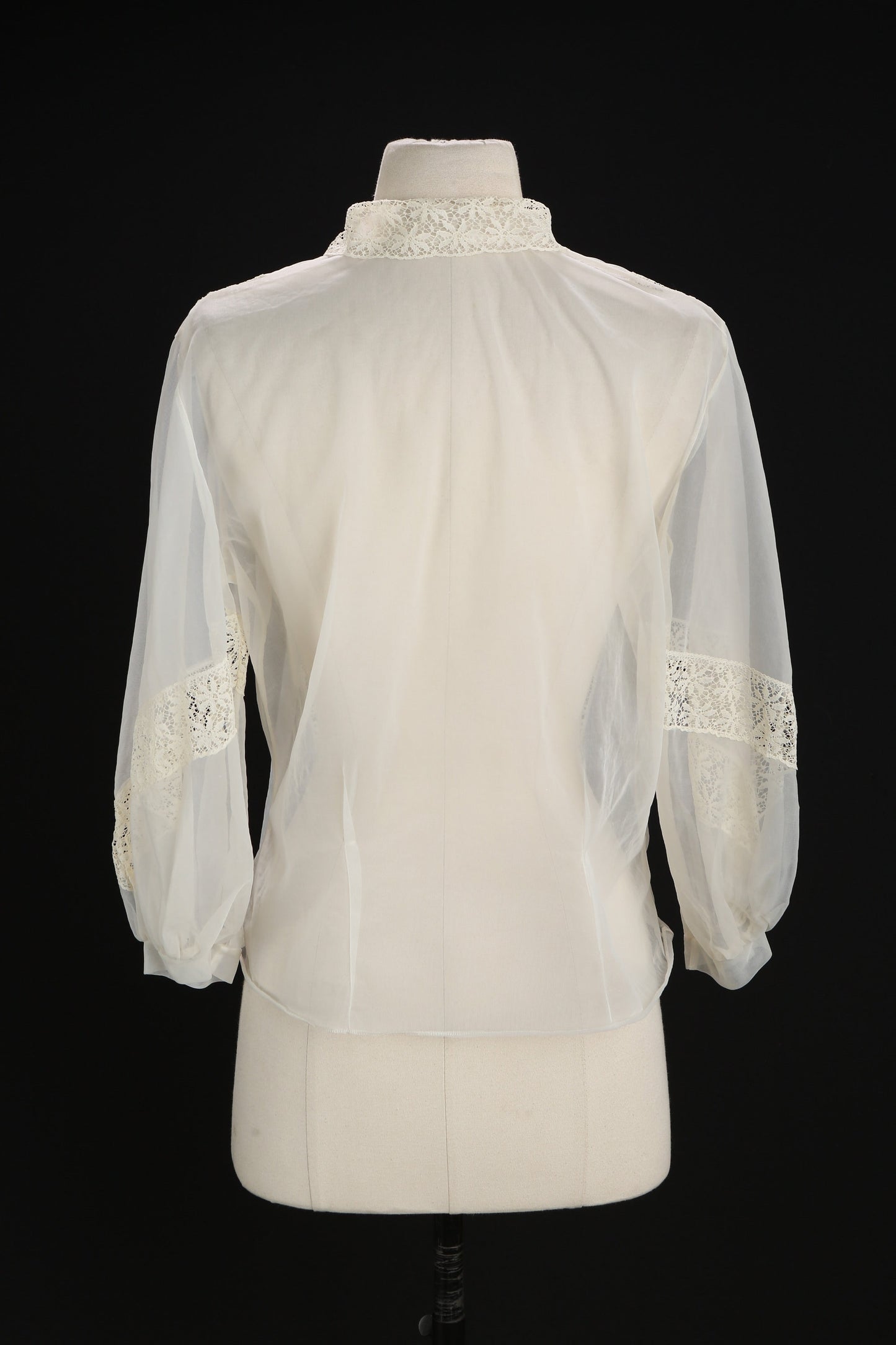 Vintage Women's White Polyester Blouse / Estimated era 1940s - 1950s