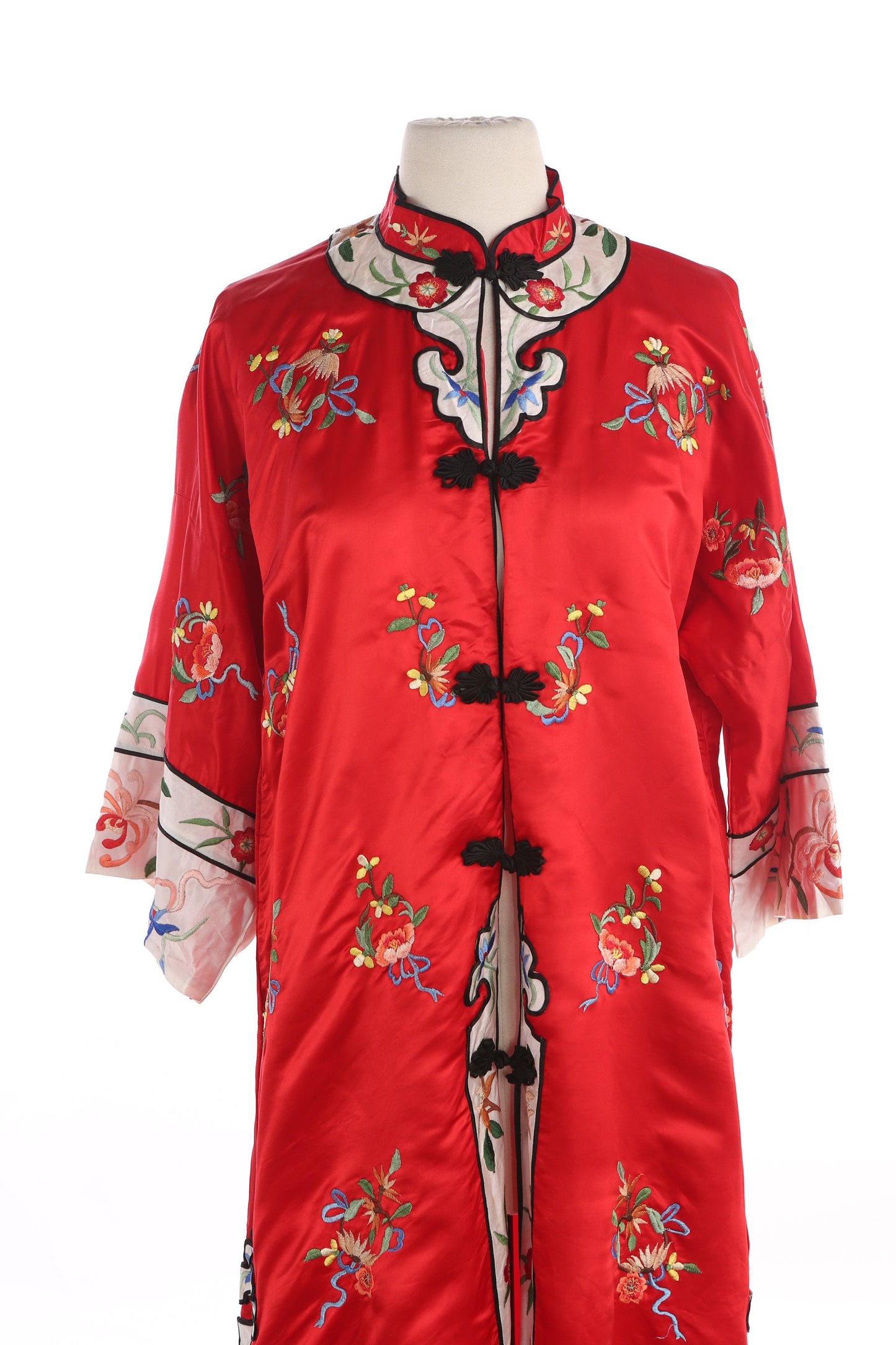 Vintage red Cheongsam Robe with Embroidered Details by Golden Bee