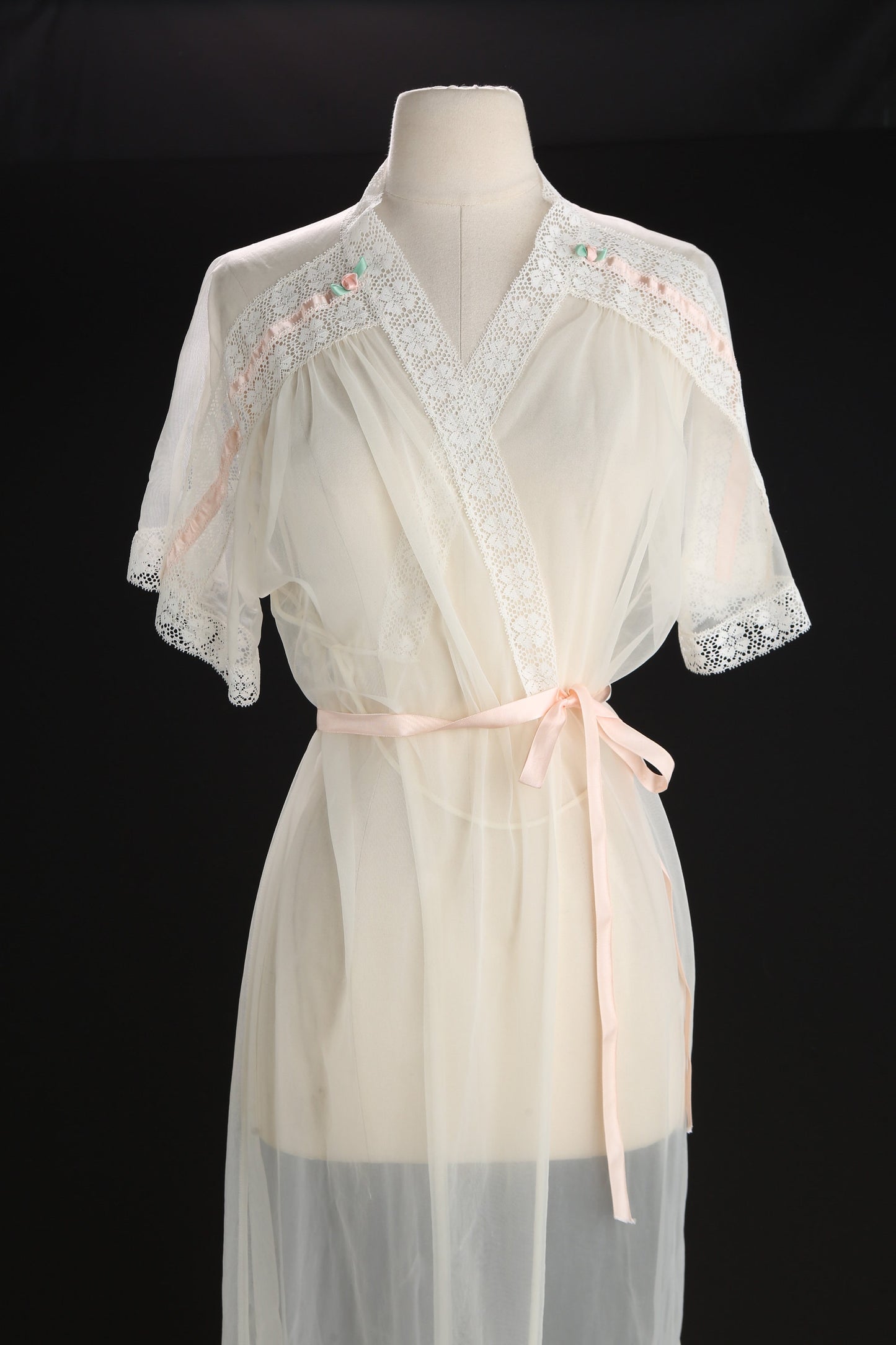 Vintage White Nightgown Polyester Robe