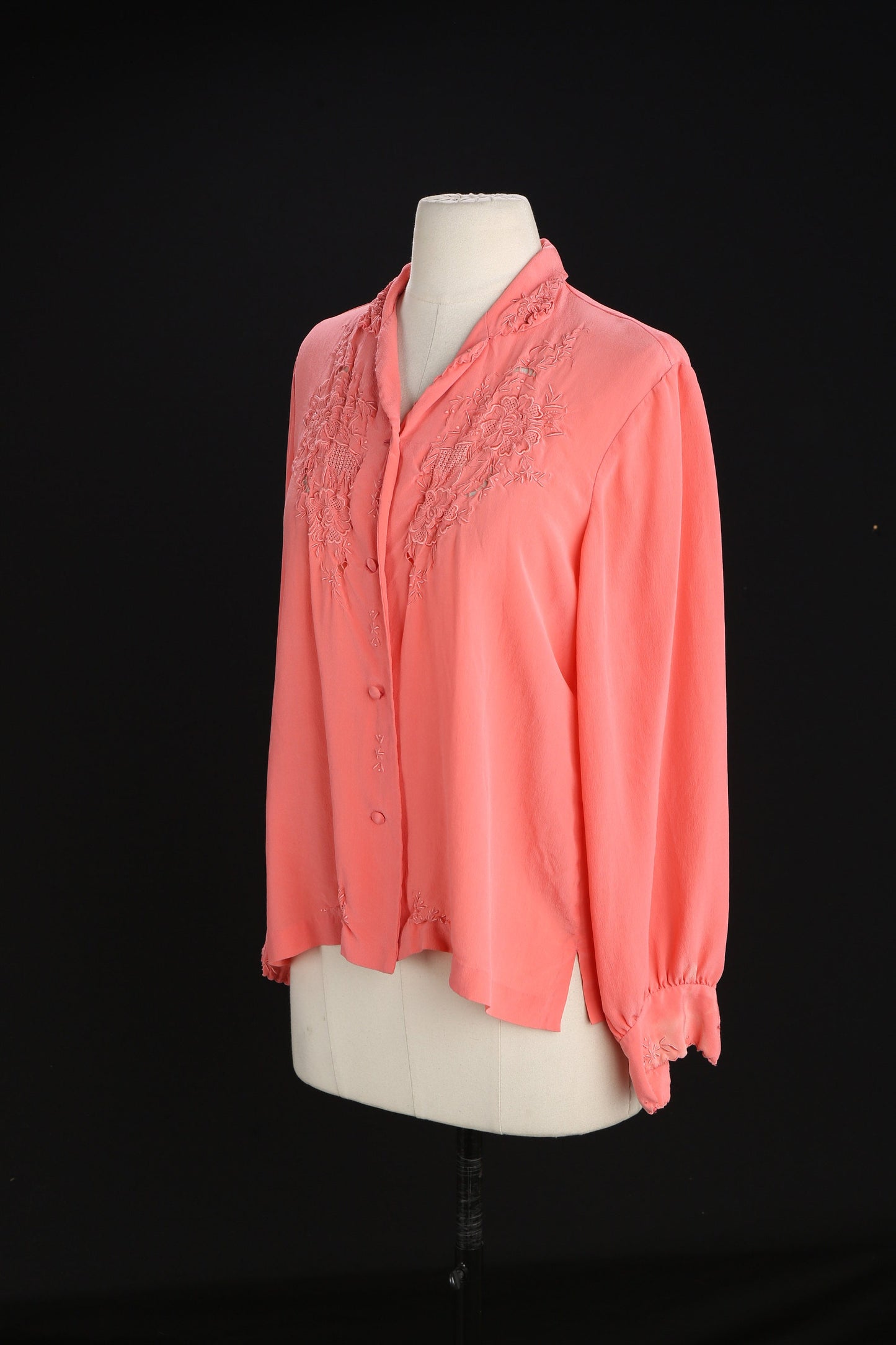 Vintage Women Pink Silk Floral Embroidered Blouse