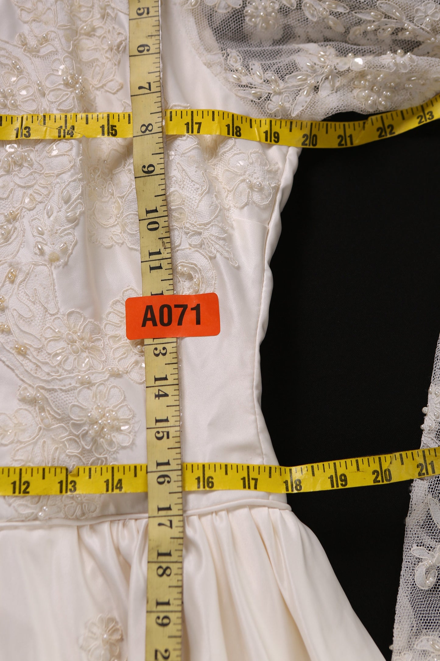 Vintage Women's White Wedding Dress