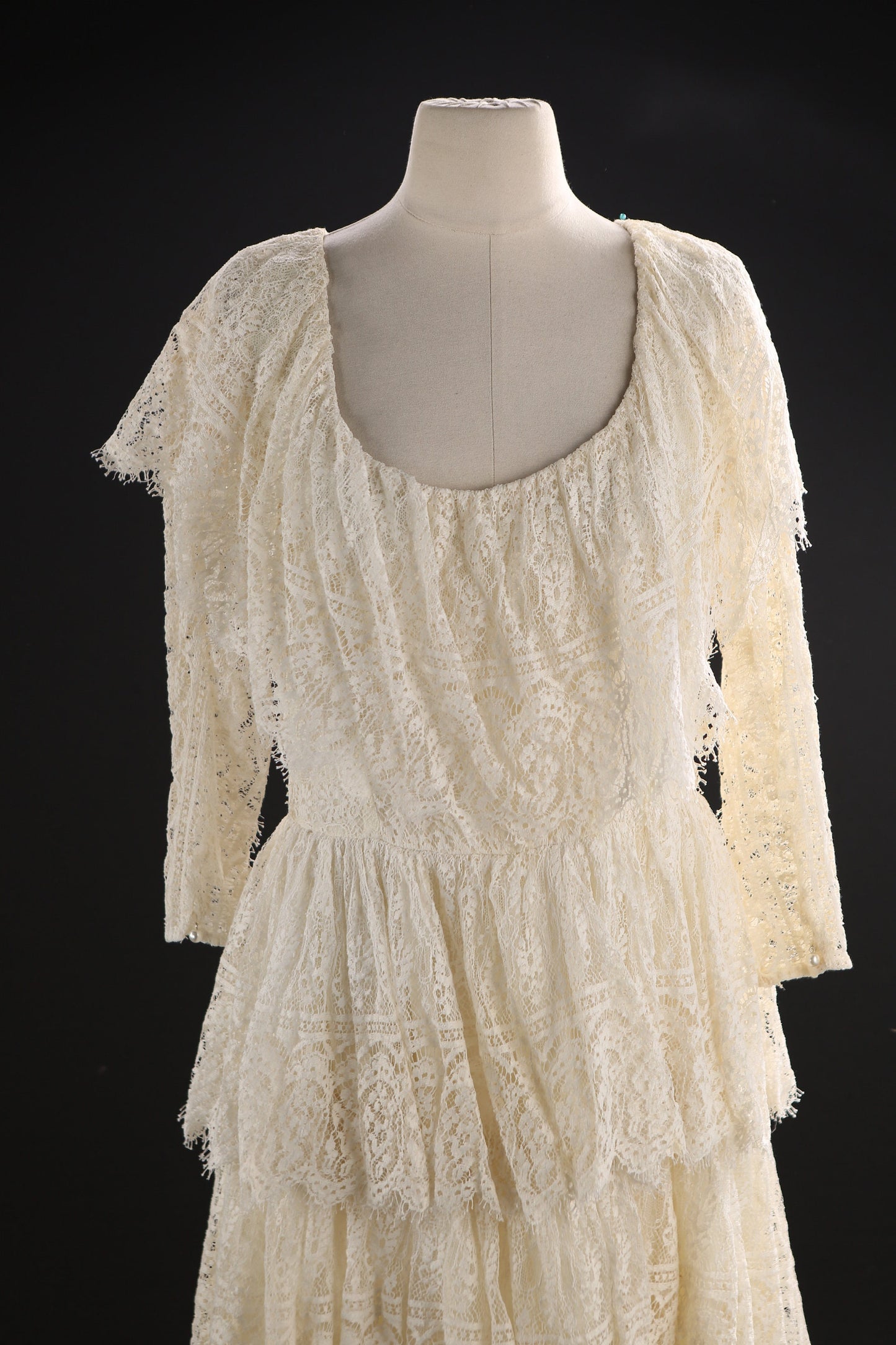 Vintage Women Beige Ruffled Lace Dress