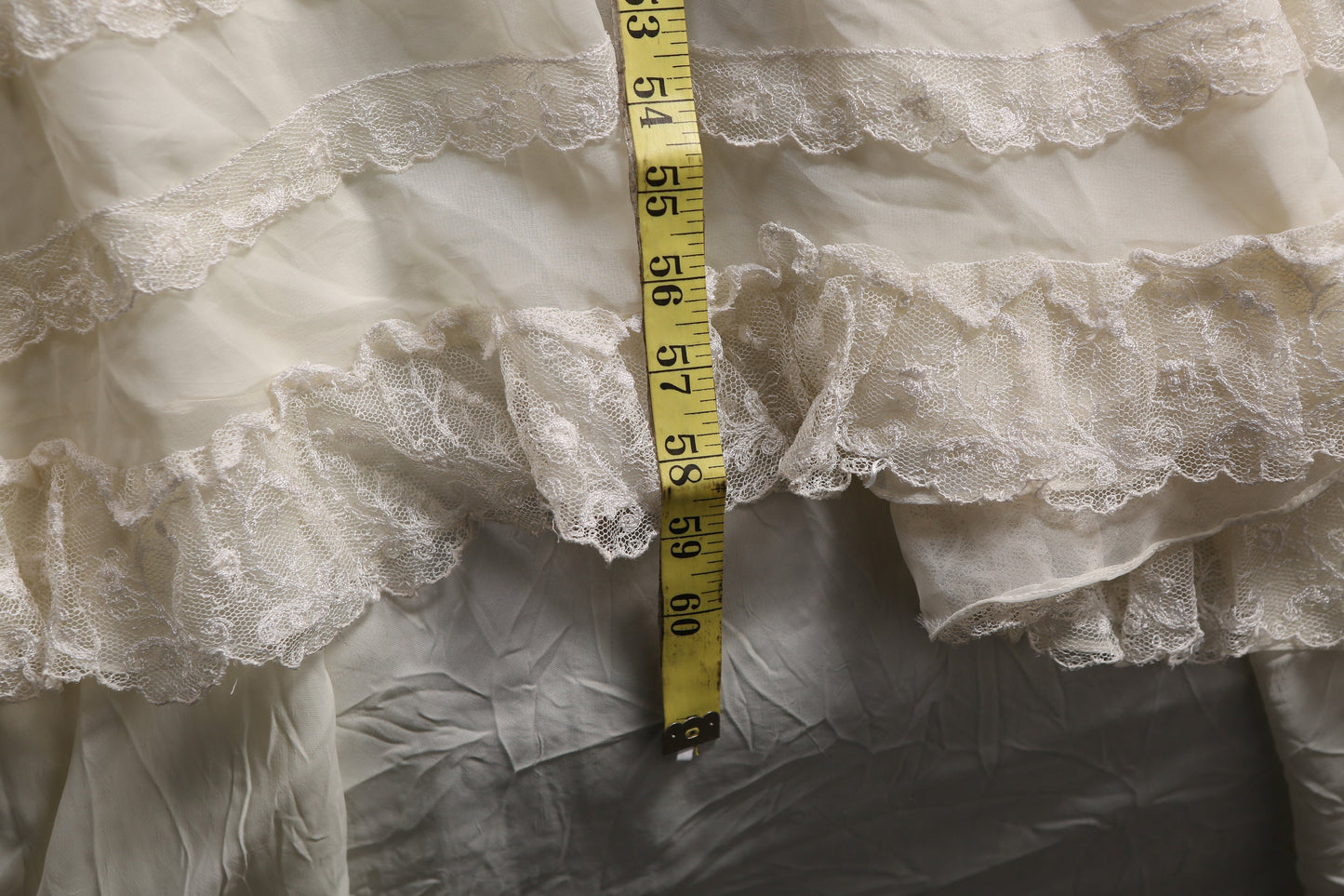 Vintage White Wedding Dress / Estimated Era 1980s - 1990s