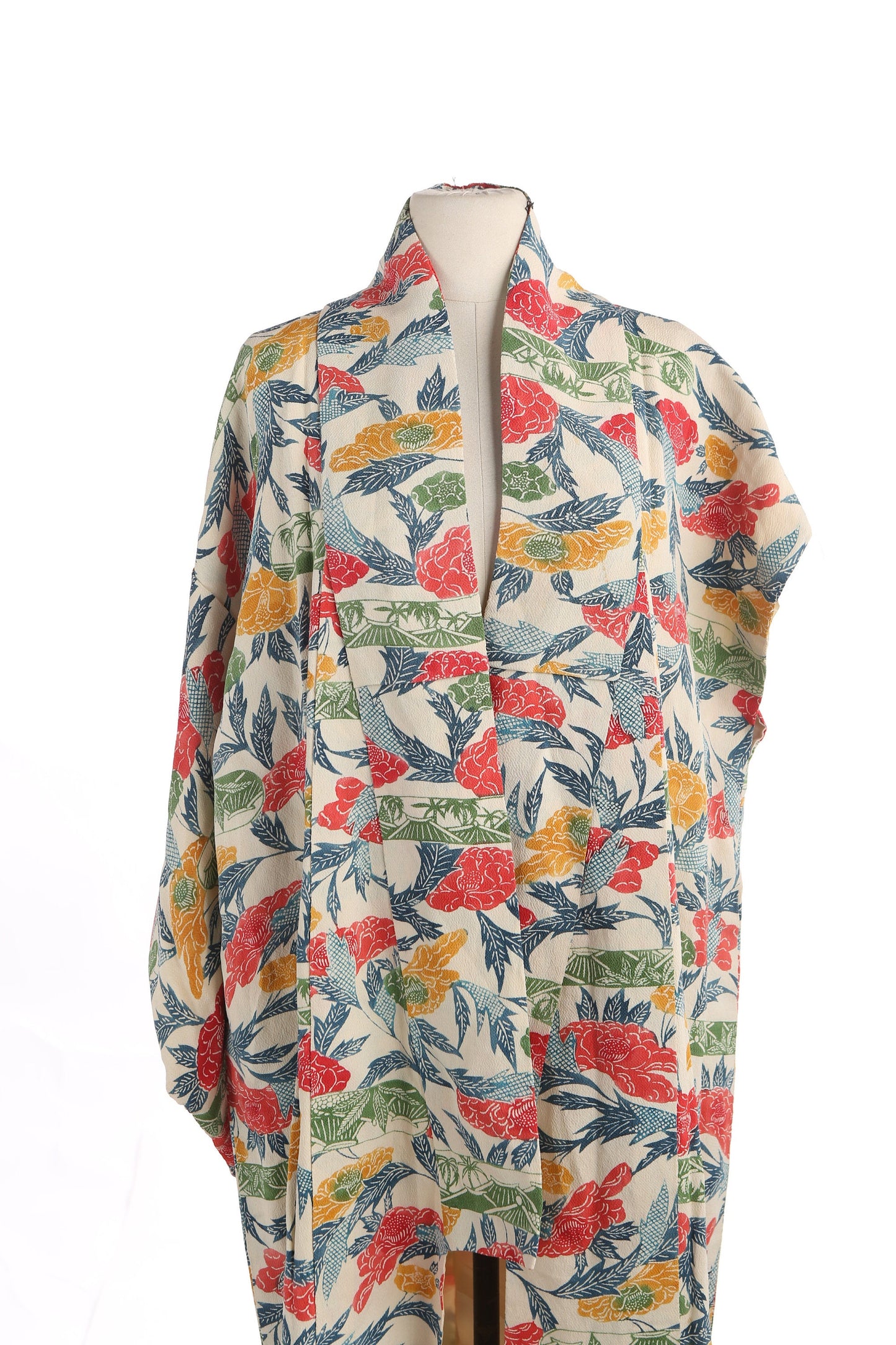 Vintage Kimono Robe / Leaves Pattern Print Fabric