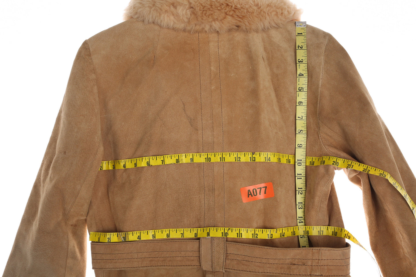 Vintage Women's Beige Suede Coat with Fur Collar - Estimated Era 1960's - 1970's