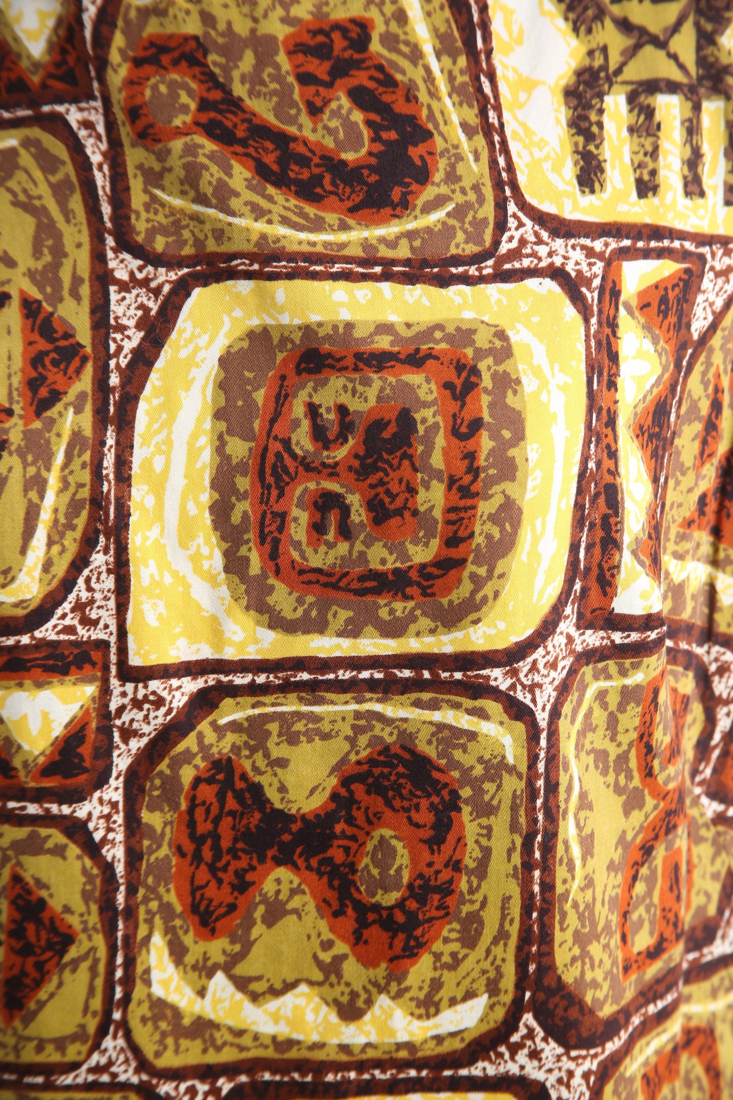 Vintage Hawaiian Dress with Tribal Hawaiian Print - Estimated Era 1960's - 1970's