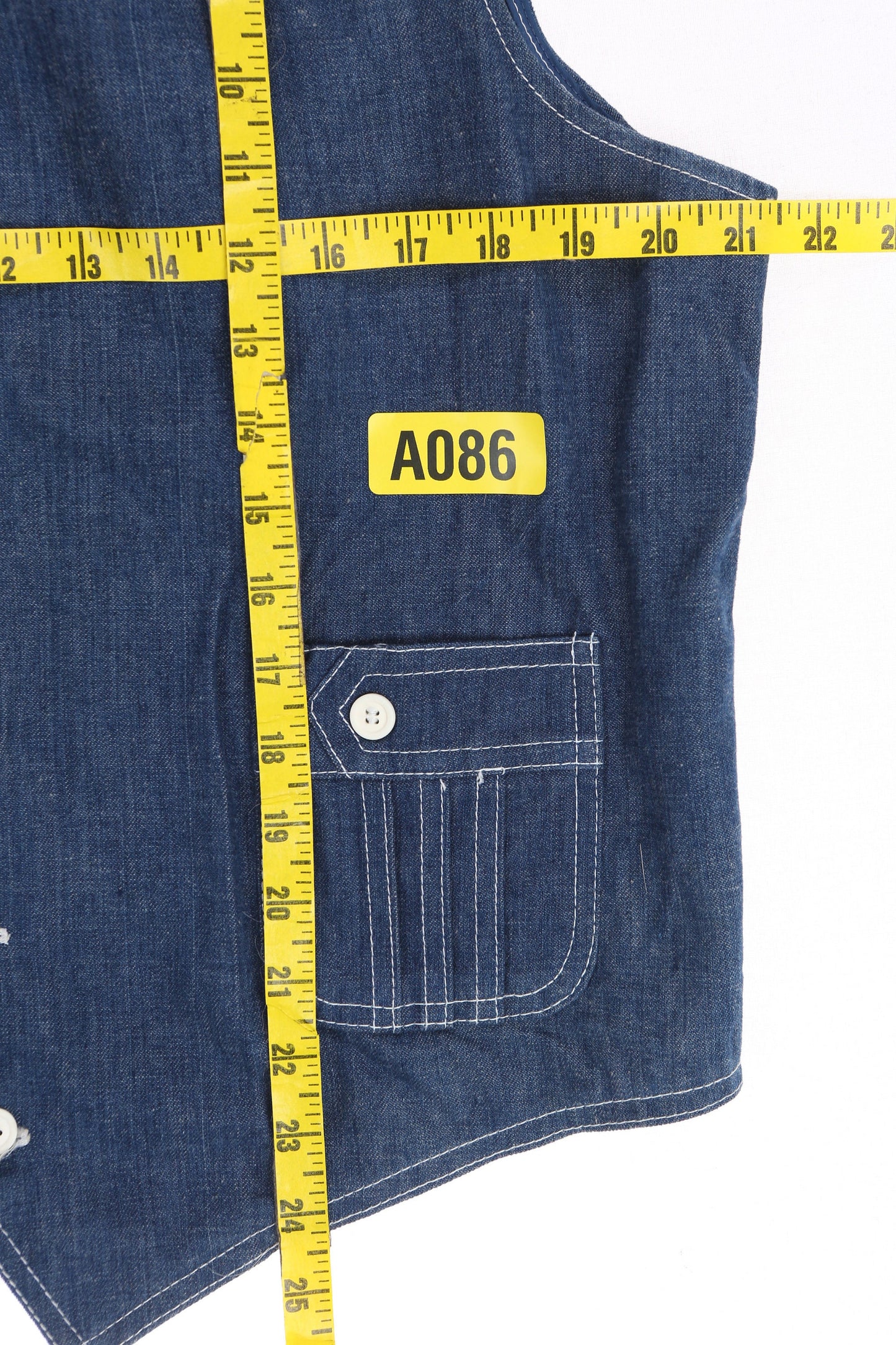 Vintage Men's Blue Denim Casual Vest - Estimated Era 1970's - 1980's