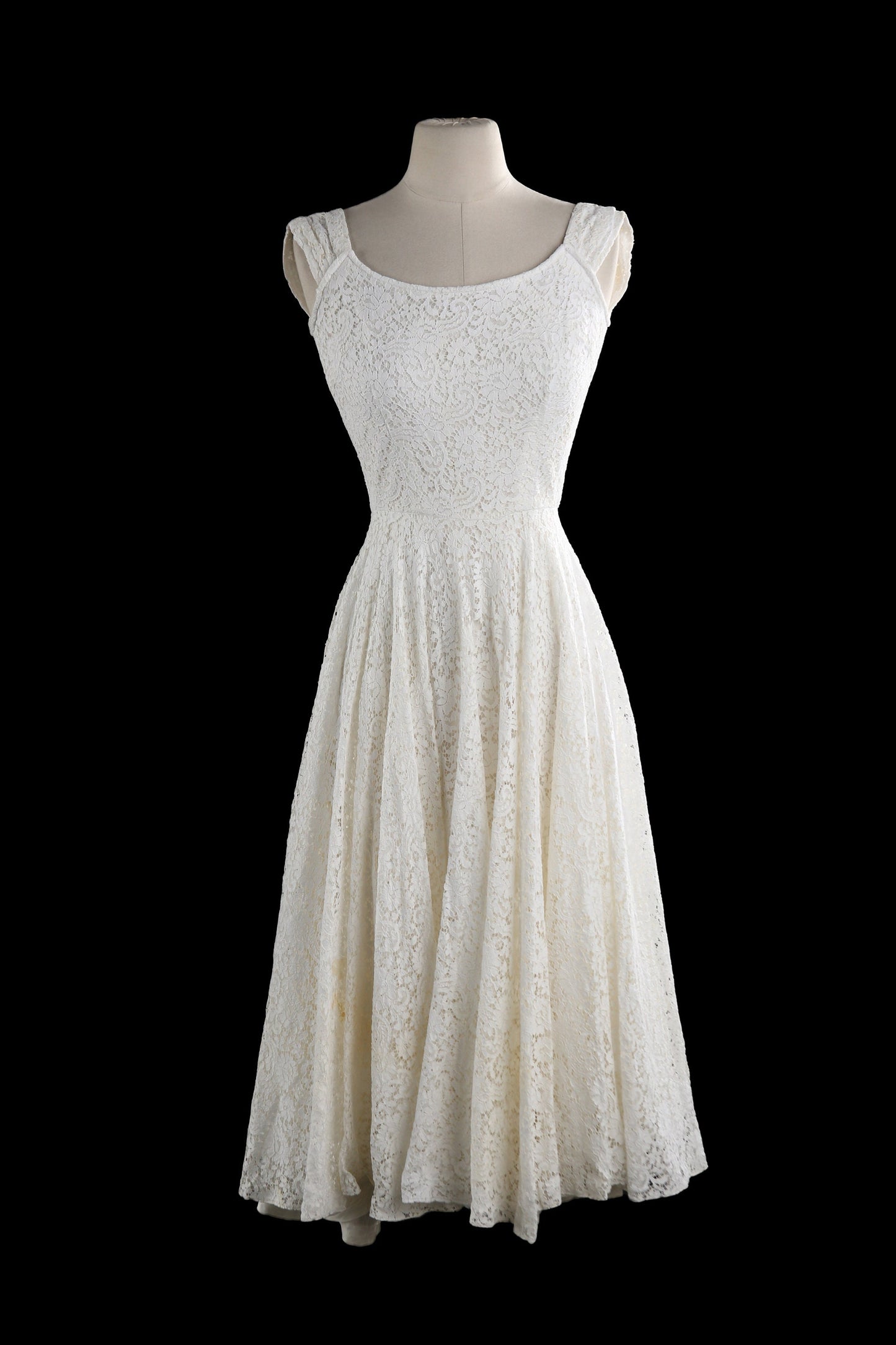 Vintage White Lace Evening Dress Cocktail Sleeveless Fit and Flare