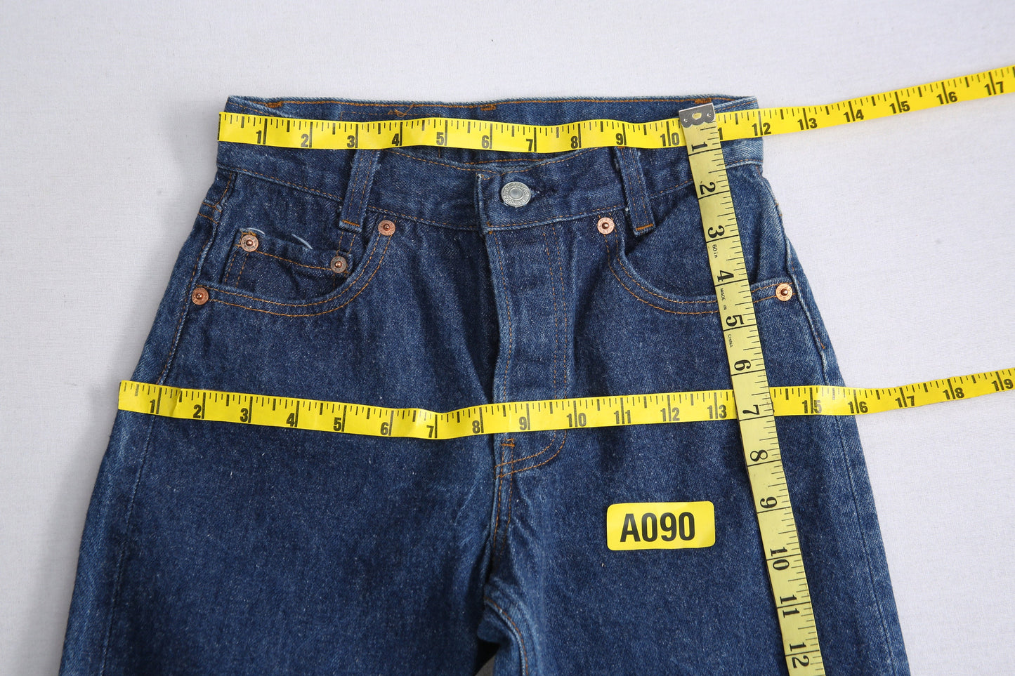 Vintage Levi's Jeans - Made in USA - 701-0117 Student Fit