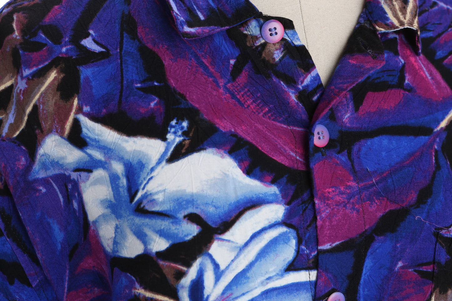 Vintage Men's Floral Print Purple Hawaiian Shirt by Jam's World