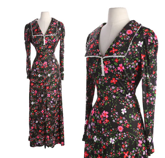 70s Floral Print Dress Long Sleeve with Squared Collar