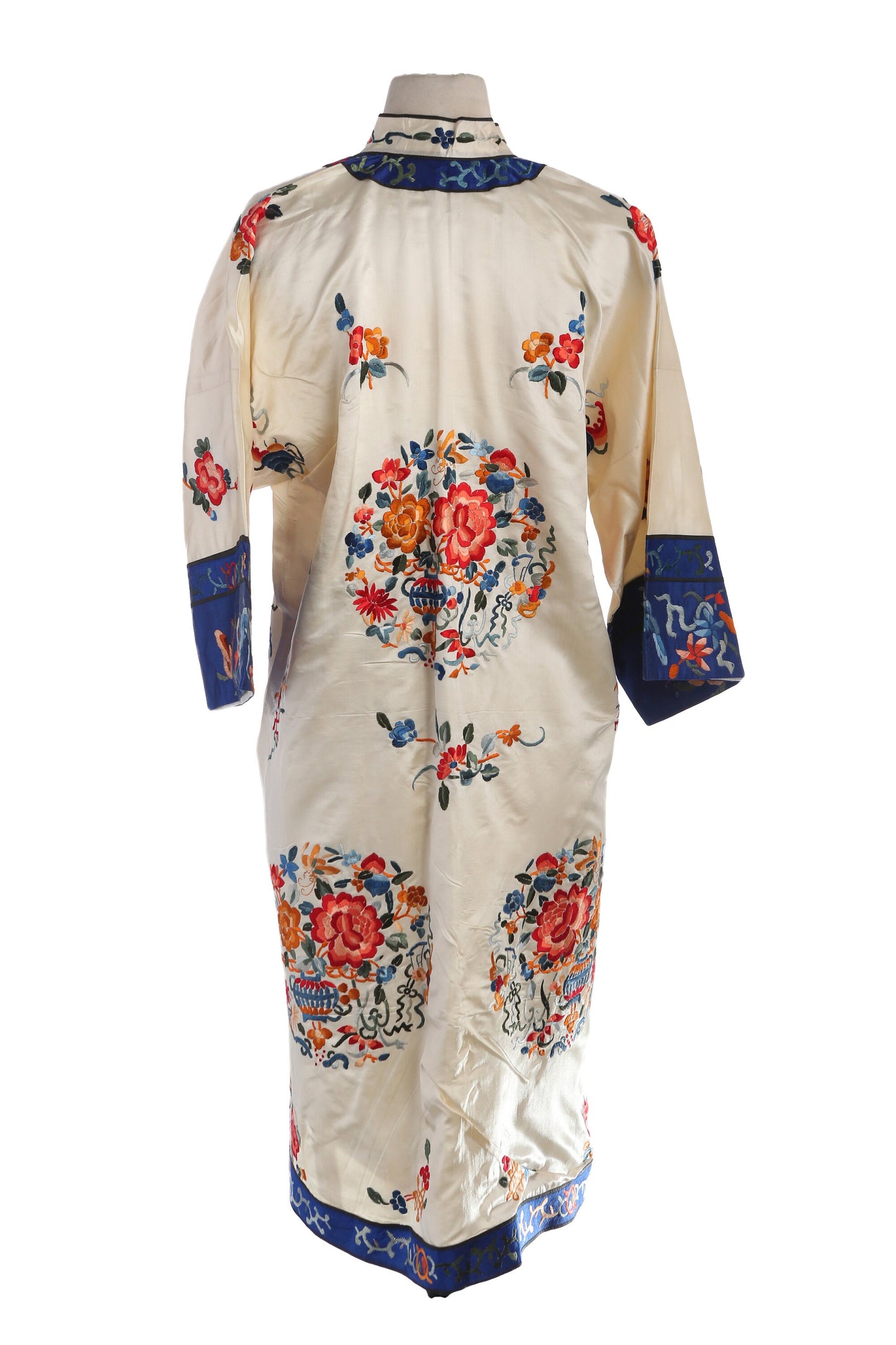 Vintage Chinese Cheongsam Embroidered Robe