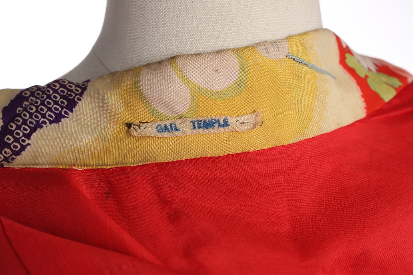 Vintage Red Kimono Robe with Floral Print Pattern